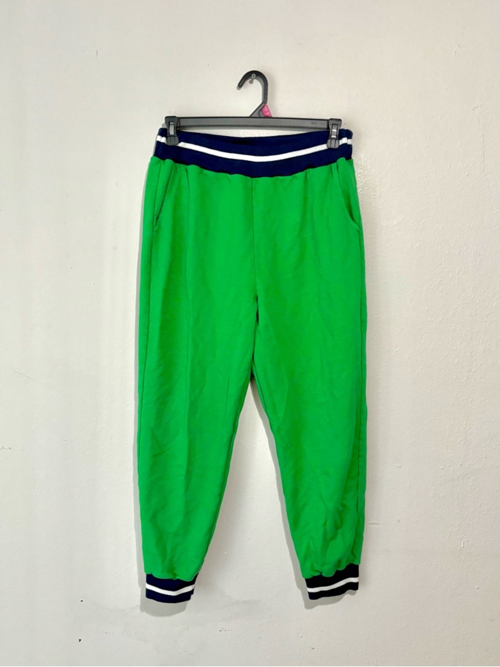 Anthropologie Sundry Trim Joggers
Green Navy Pockets Size XL - Picture 4 of 9